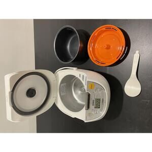 Tiger 5.5-Cup Micom Rice Cooker and Warmer - Excellent Condition